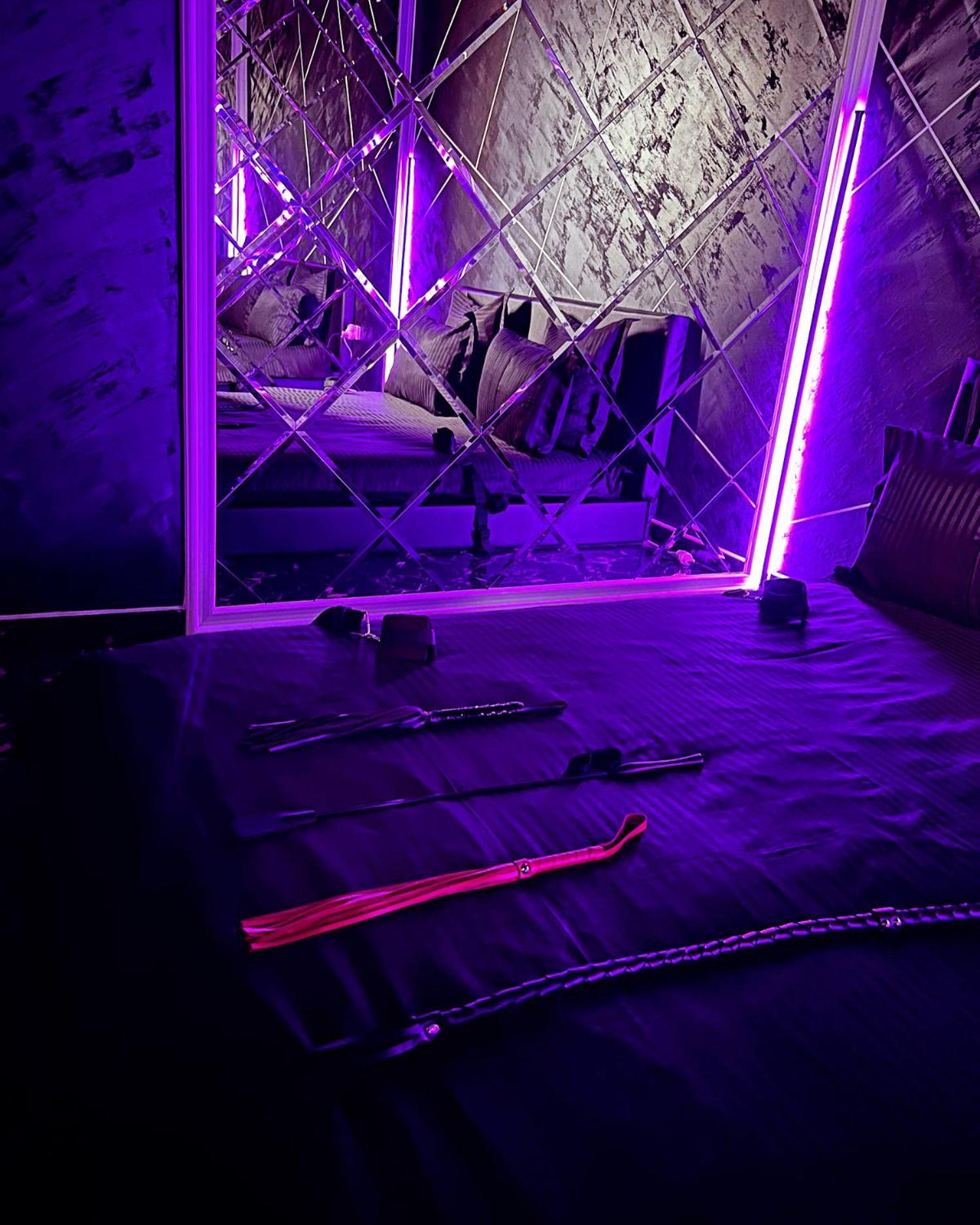 Adult Only Fantasy Room Bucarest Extérieur photo